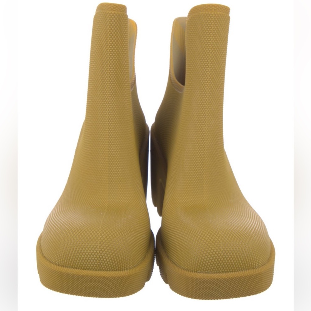 Burberry Rain Boots - Picture 3 of 6